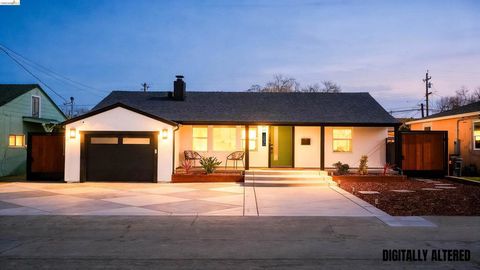 Photo of 16826 16826 Bar Ave Ave, San Lorenzo, CA 94580 (MLS # 41125168)