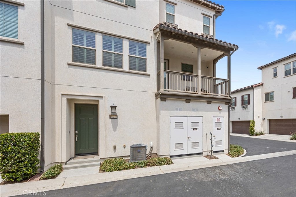 15977 Main