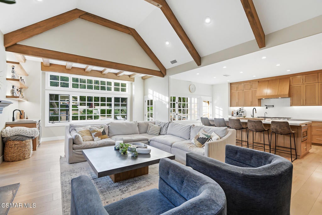 Westlake Village, California, 91362, United States, 4 Bedrooms Bedrooms, ,5 BathroomsBathrooms,Residential,Active,2044568