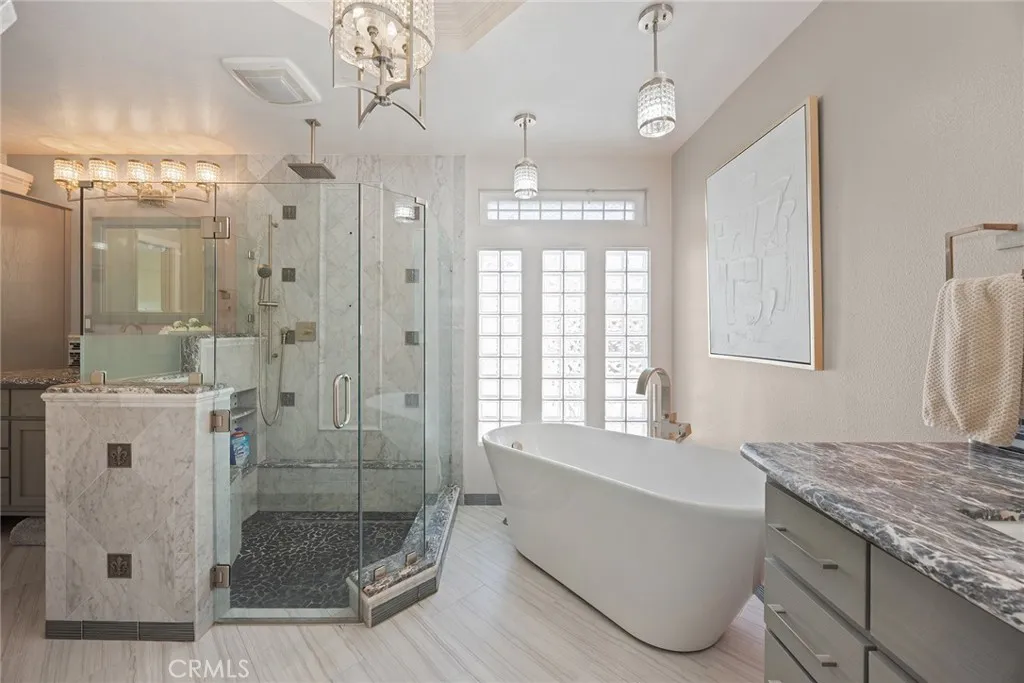 Anaheim Hills, California 92807, United States, 4 Bedrooms Bedrooms, ,3 BathroomsBathrooms,Residential,Pending,228431