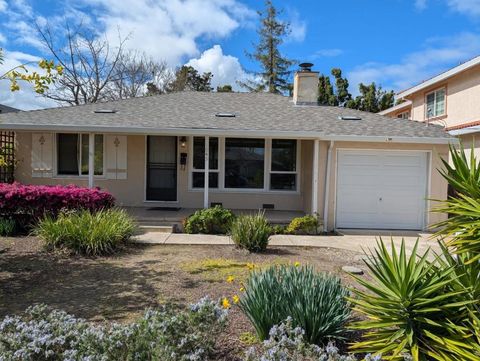 Photo of 1049 Haven Avenue, Redwood City, CA 94063 (MLS # ML82037415)