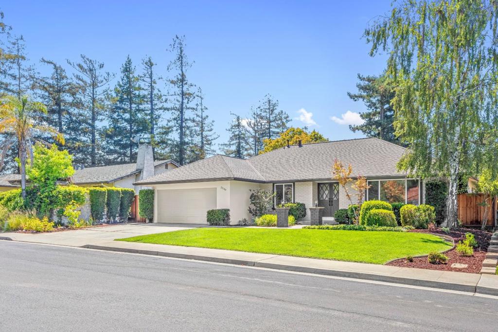 22184 Via Camino Court