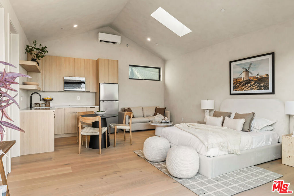 Properties 3 13041 Rose Avenue