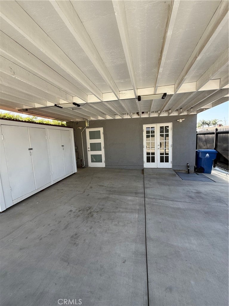 11795 Glencrest Drive