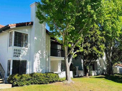 Photo of 3539 Voyager Circle Cir, San Diego, CA 92130 (MLS # NDP2603768)