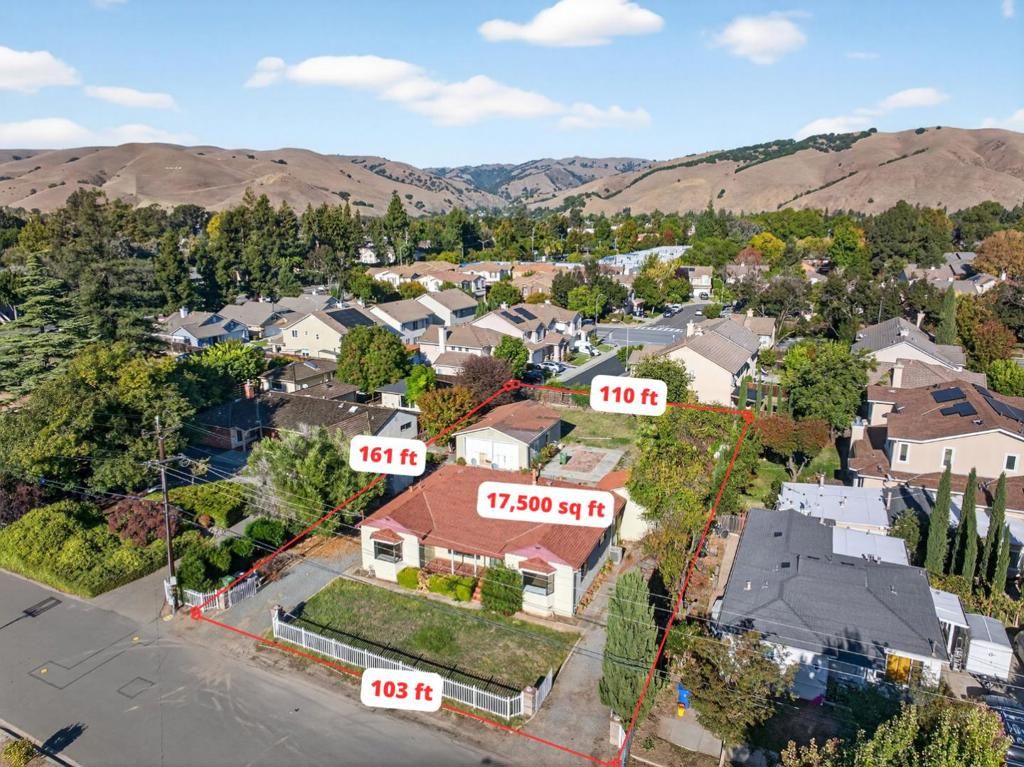 Photo of 38538 Tyson Lane, Fremont, CA 94536 (MLS # ML82025608)