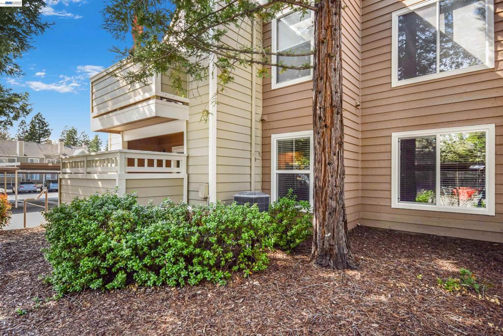 235 Reflections Dr 11