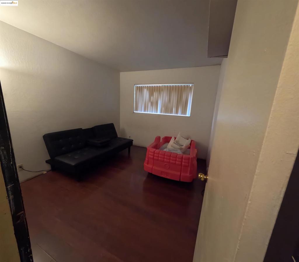 DELTA ESTATES - Residential