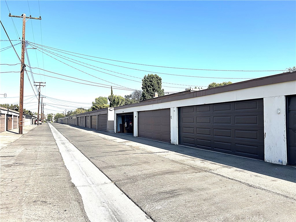 Gramercy Park Townhomes (GMPT) - Residential Lease