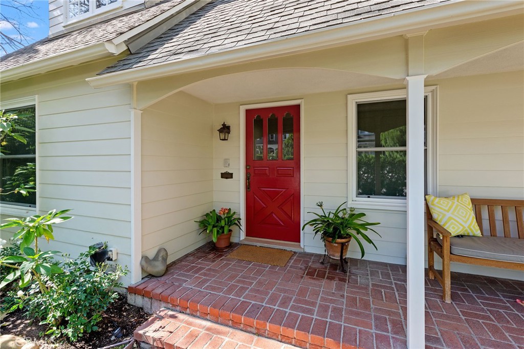 12139 Hollyglen Place