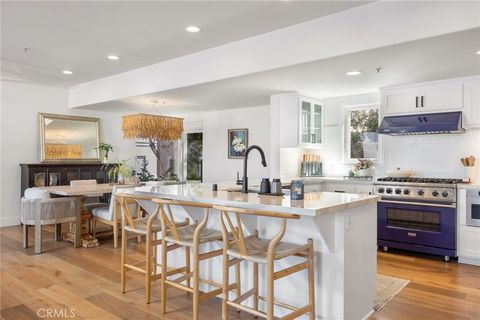 Photo of 647 2nd St, Hermosa Beach, CA 90254 (MLS # SB26042761)