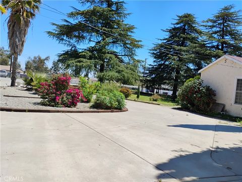 Photo of 271 Park Avenue, Banning, CA 92220 (MLS # IG26119498)