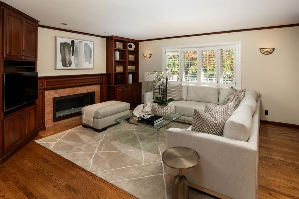 13801 Templeton Place