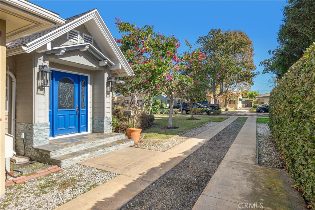 2416 Poinsettia Street N