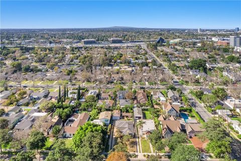 2416 Poinsettia Street N Santa Ana CA 92706