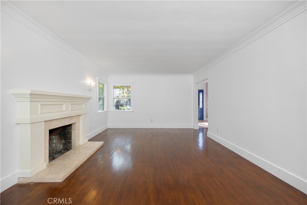 2416 Poinsettia Street N