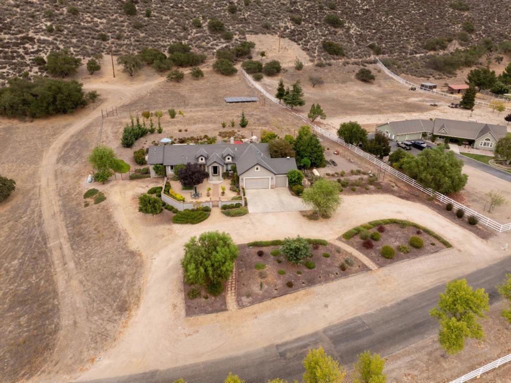 44737 Sun Valley Drive