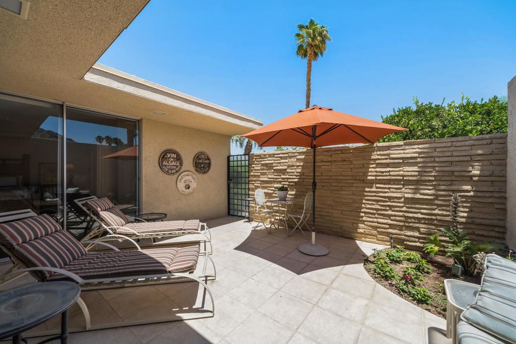 Indian Wells C.C. - Residential Lease