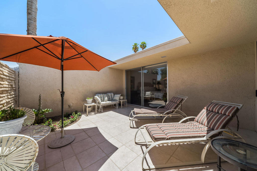 Indian Wells C.C. - Residential Lease