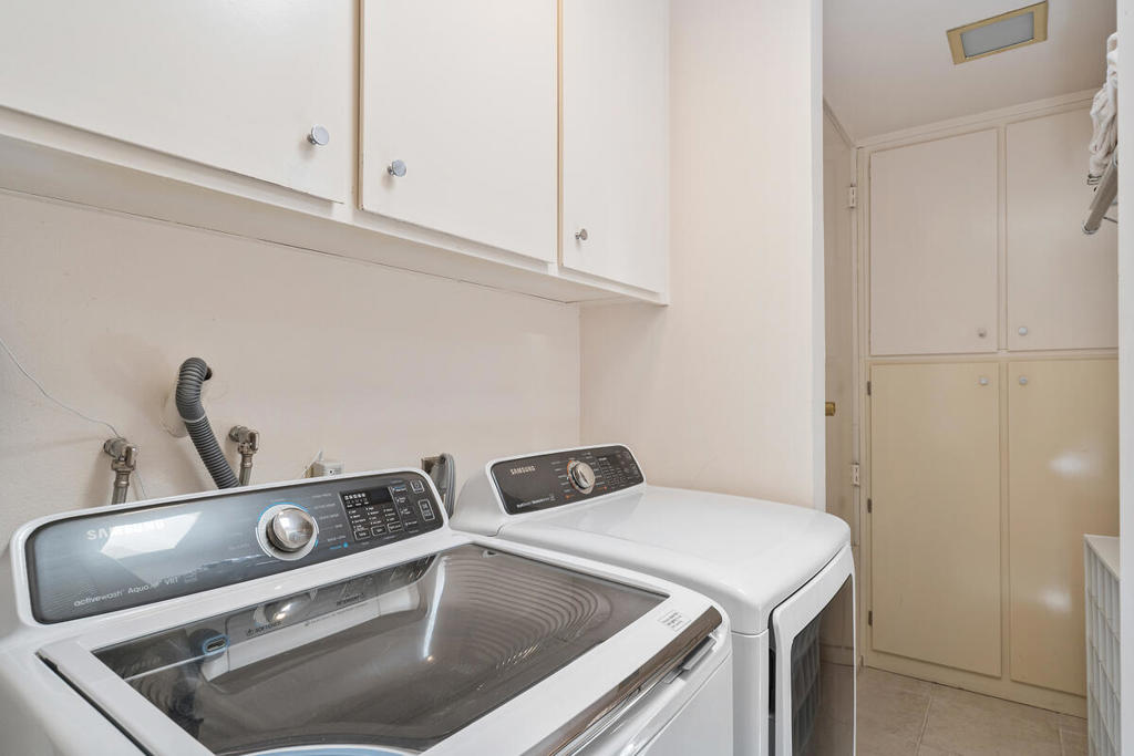 Indian Wells C.C. - Residential Lease