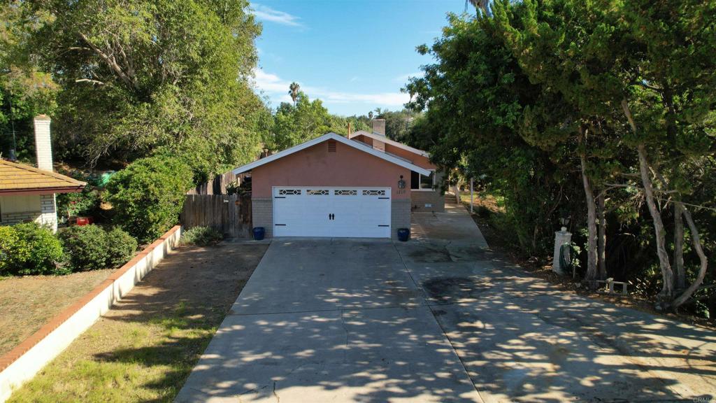 1210 Dolphin Circle