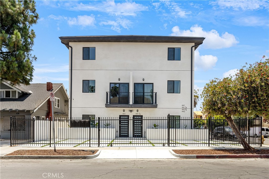441 N Harvard Boulevard
