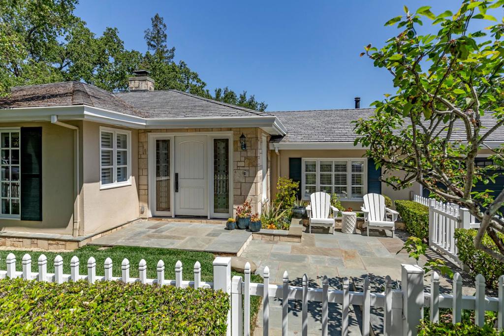 103 Toyon Court