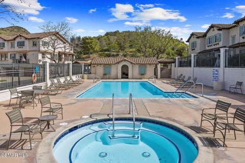 Tiny photo for 274 Via Antonio, Thousand Oaks, CA 91320 (MLS # 226004801)