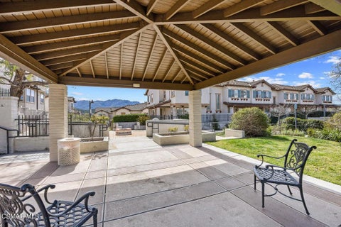 Tiny photo for 274 Via Antonio, Thousand Oaks, CA 91320 (MLS # 226004801)