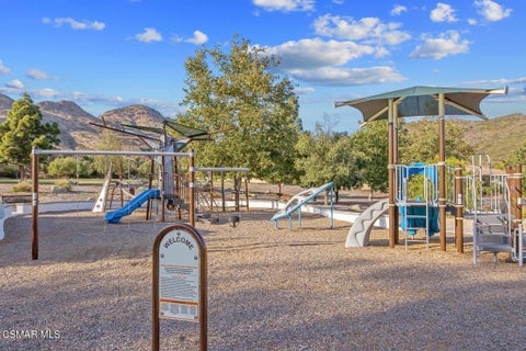 Tiny photo for 274 Via Antonio, Thousand Oaks, CA 91320 (MLS # 226004801)