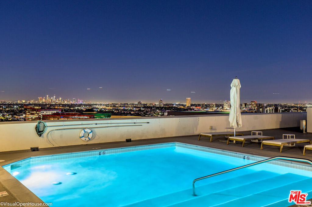 838 / Plaza Towers - Residential Lease
