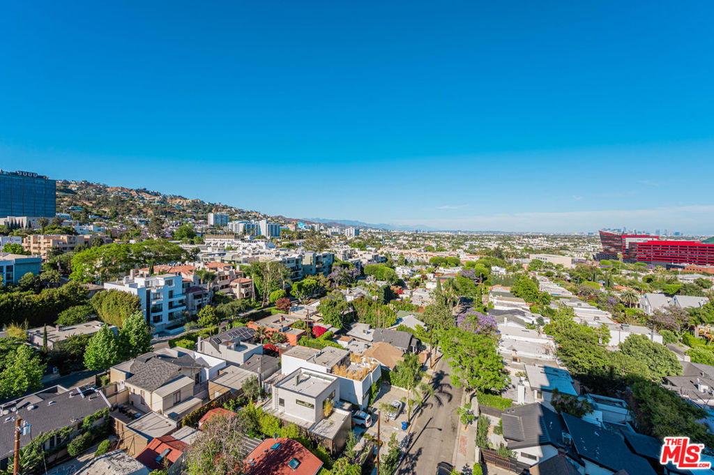 838 / Plaza Towers - Residential Lease