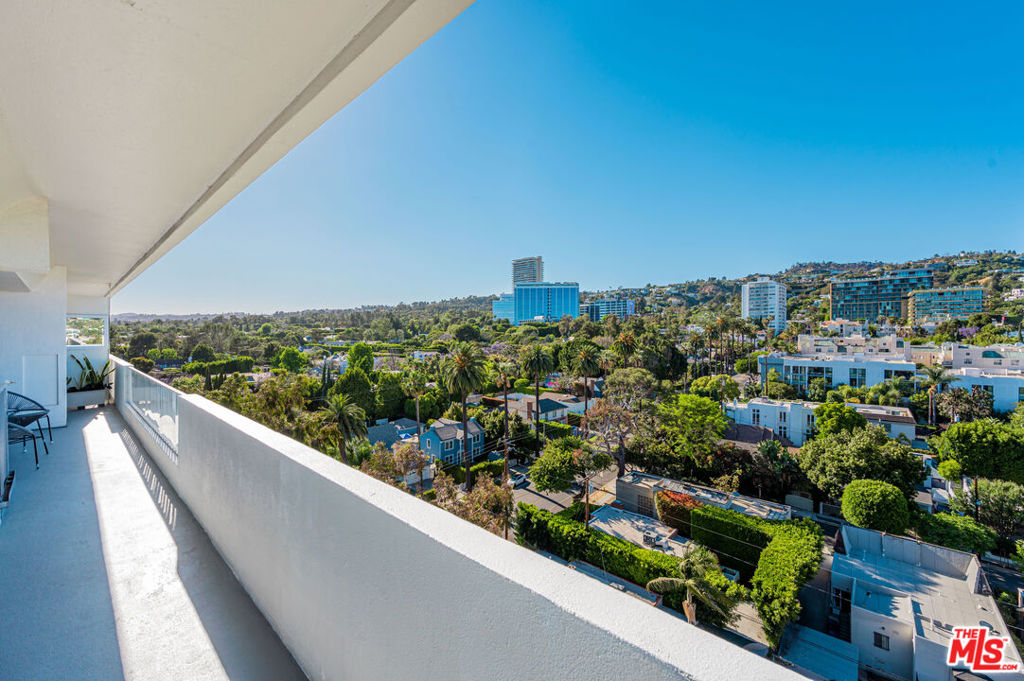 838 / Plaza Towers - Residential Lease