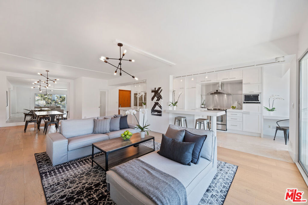 838 / Plaza Towers - Residential Lease