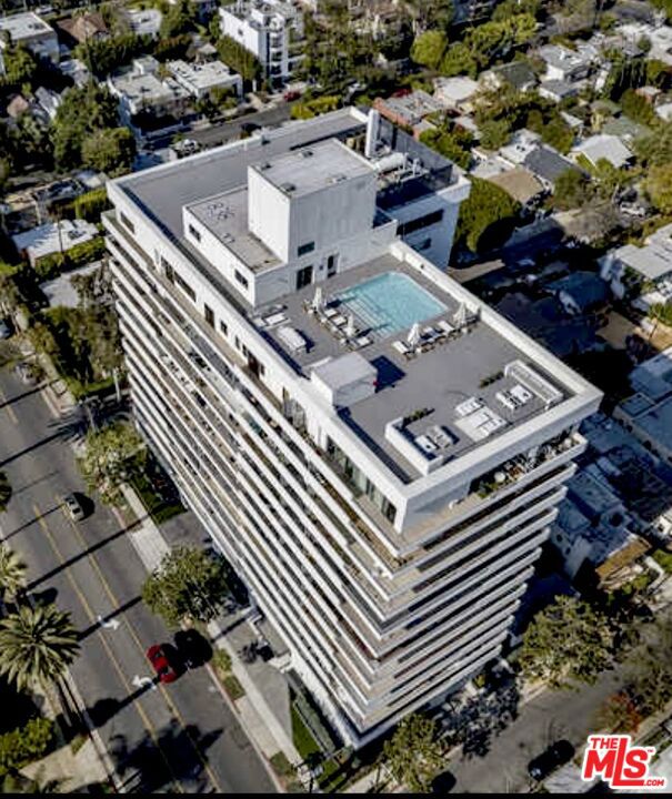 838 / Plaza Towers - Residential Lease