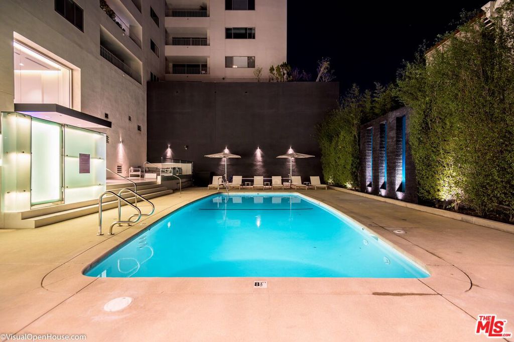 838 / Plaza Towers - Residential Lease