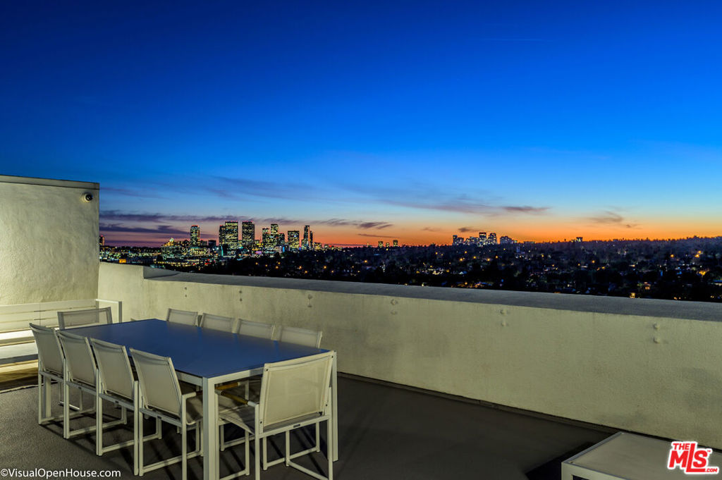 838 / Plaza Towers - Residential Lease