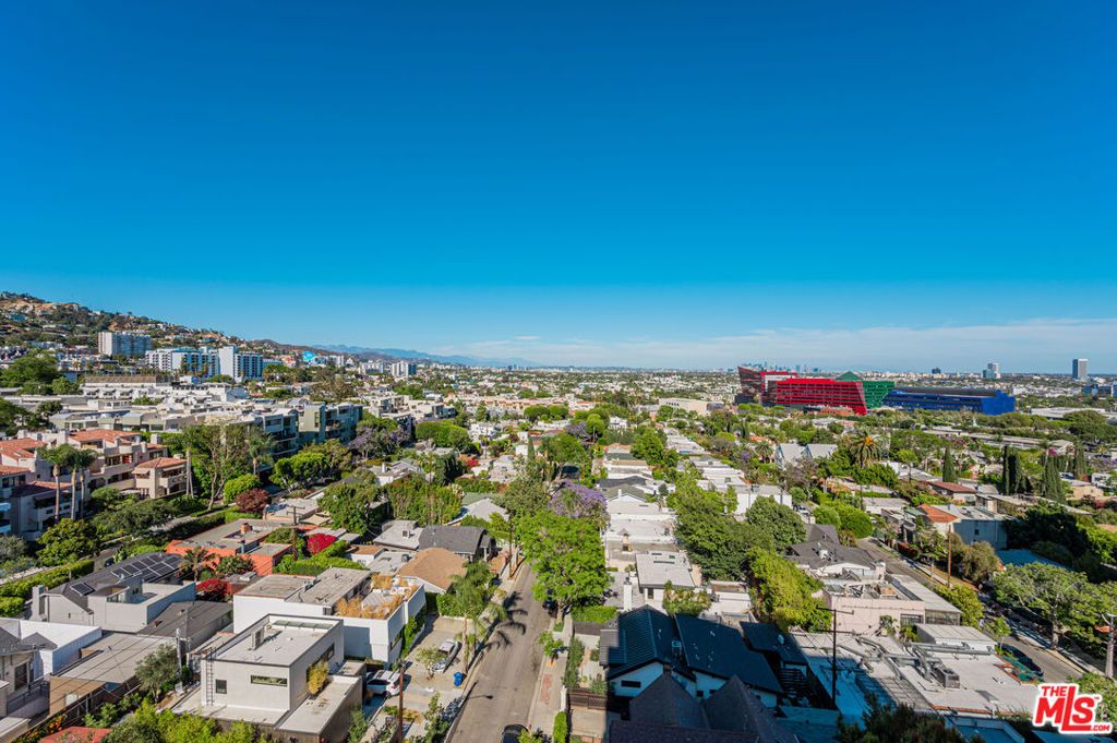 Photo of 838 N Doheny Drive #1105, West Hollywood, CA 90069 (MLS # 25609663)