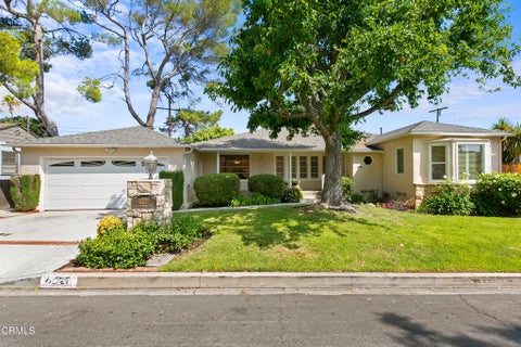 Photo of 4227 Barryknoll Drive, Los Angeles, CA 90065 (MLS # P1-29288)