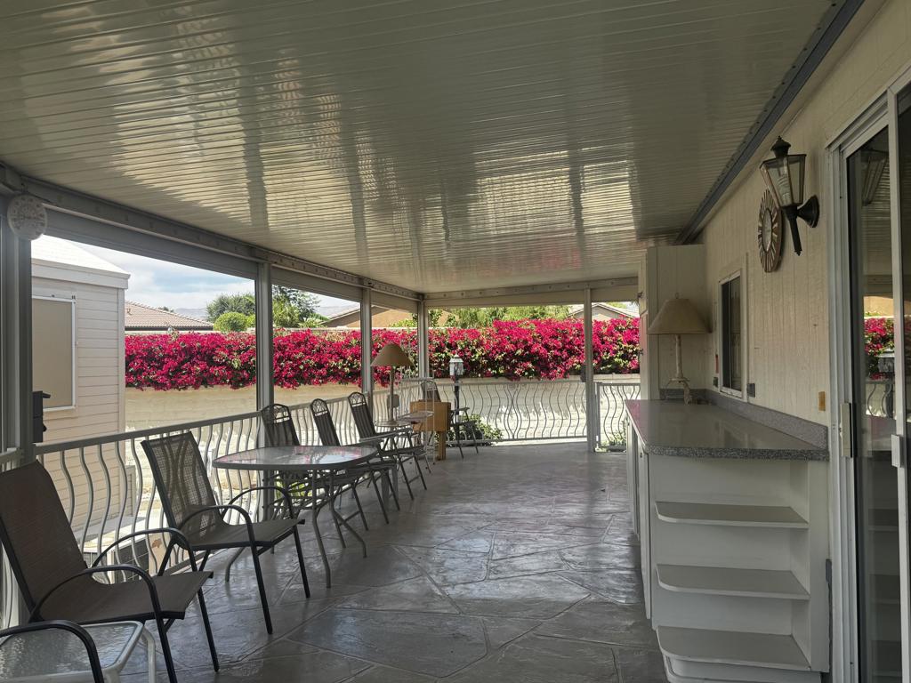 84136 Avenue 44 599