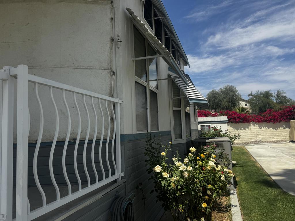 84136 Avenue 44 599