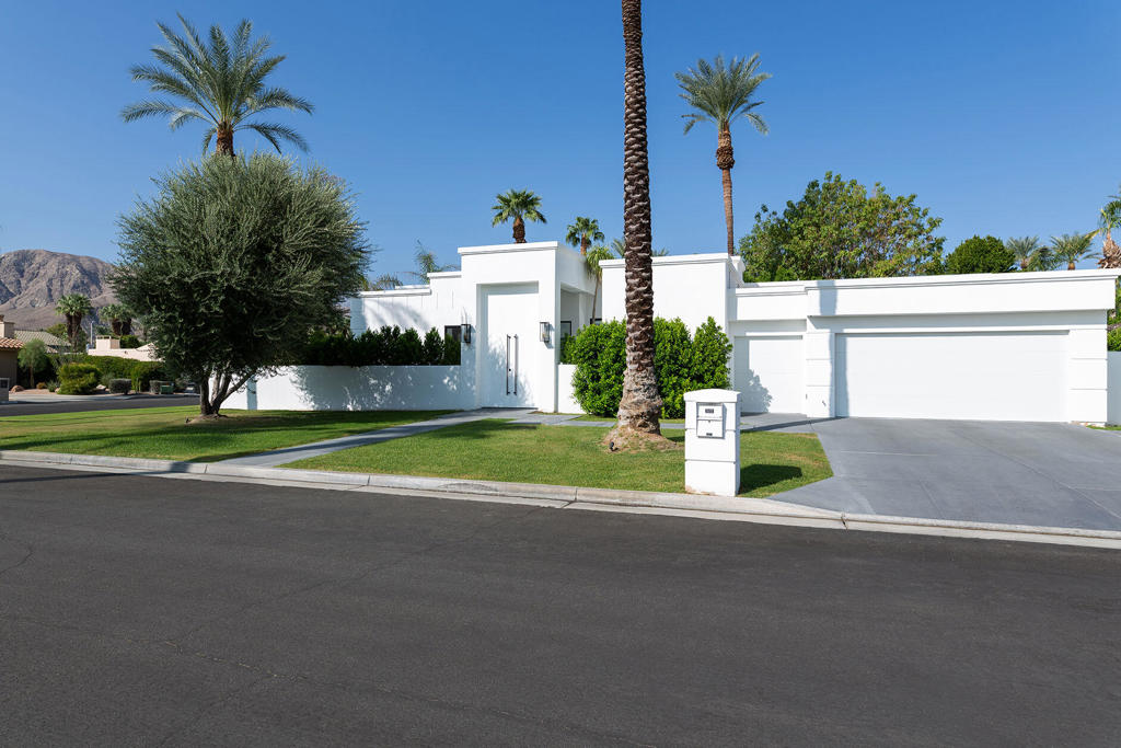 70445 Mottle Circle
