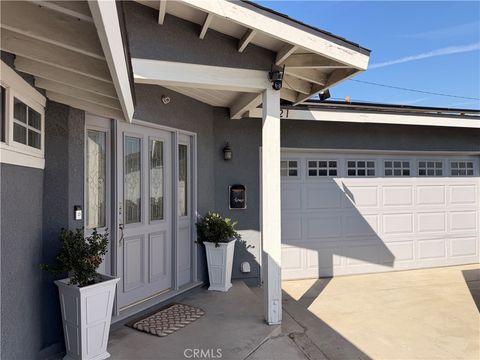 Photo of 3221 E Curry St, Long Beach, CA 90805 (MLS # PW26043327)