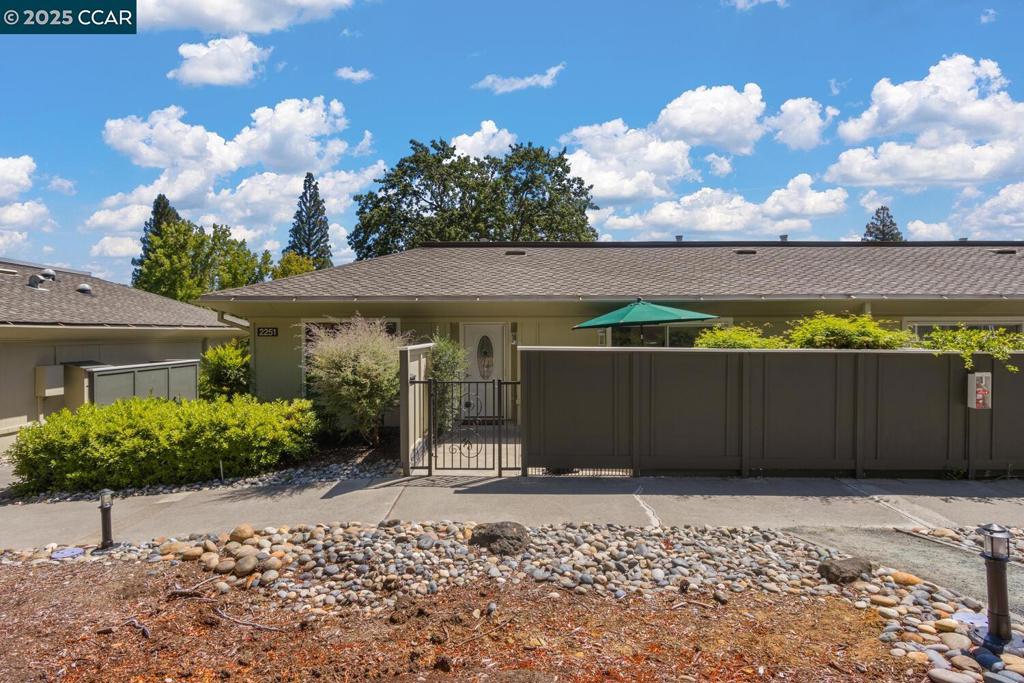 2251 Tice Creek Dr 3
