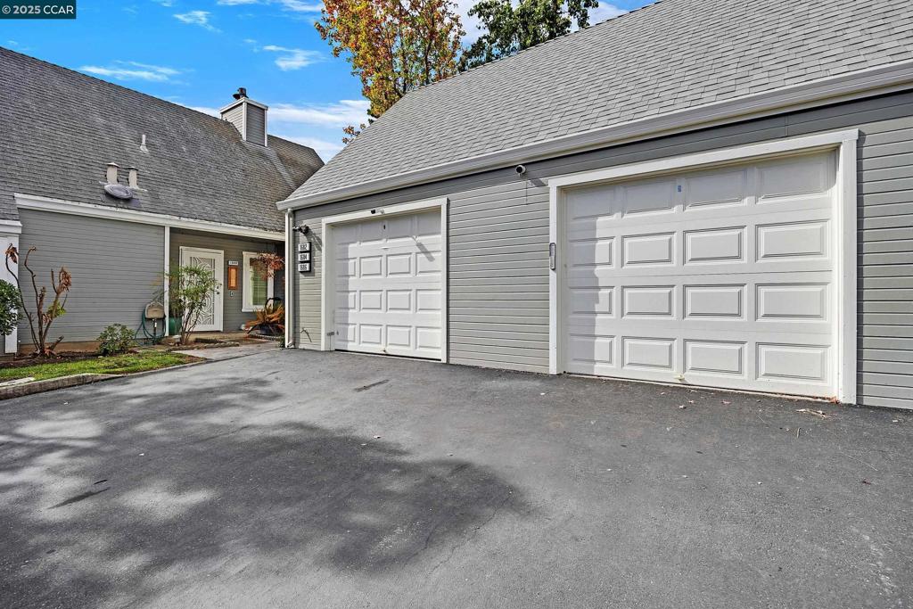 VILLAGE POINT - Residential