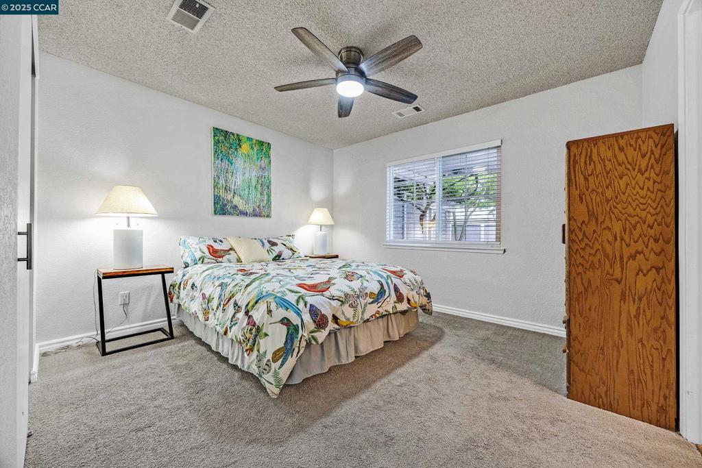 VILLAGE POINT - Residential