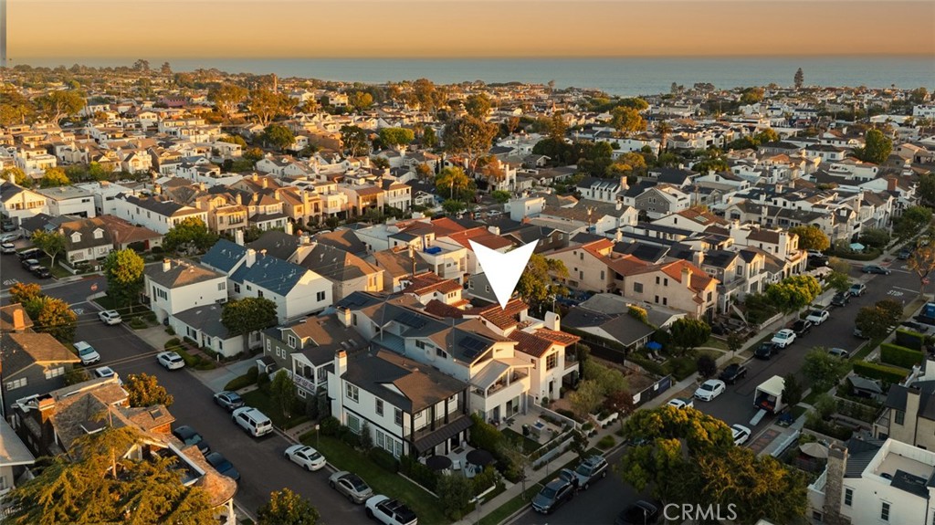 Corona del Mar North of PCH (CNHW) - Residential