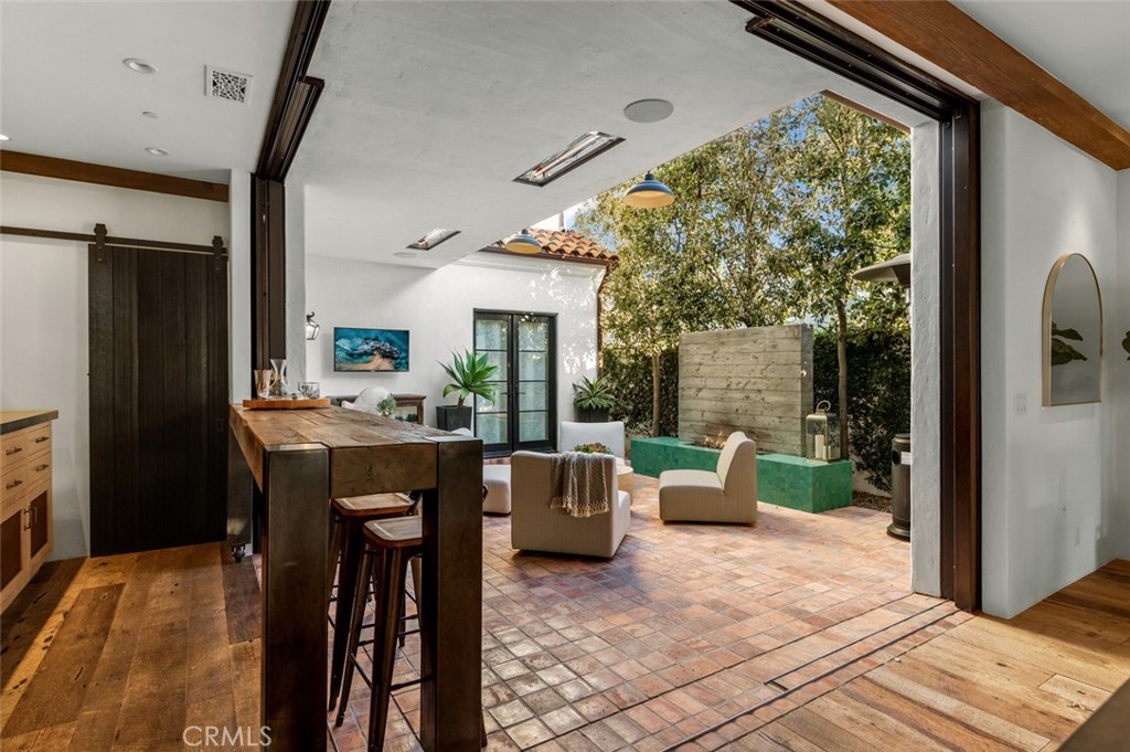 Corona del Mar North of PCH (CNHW) - Residential
