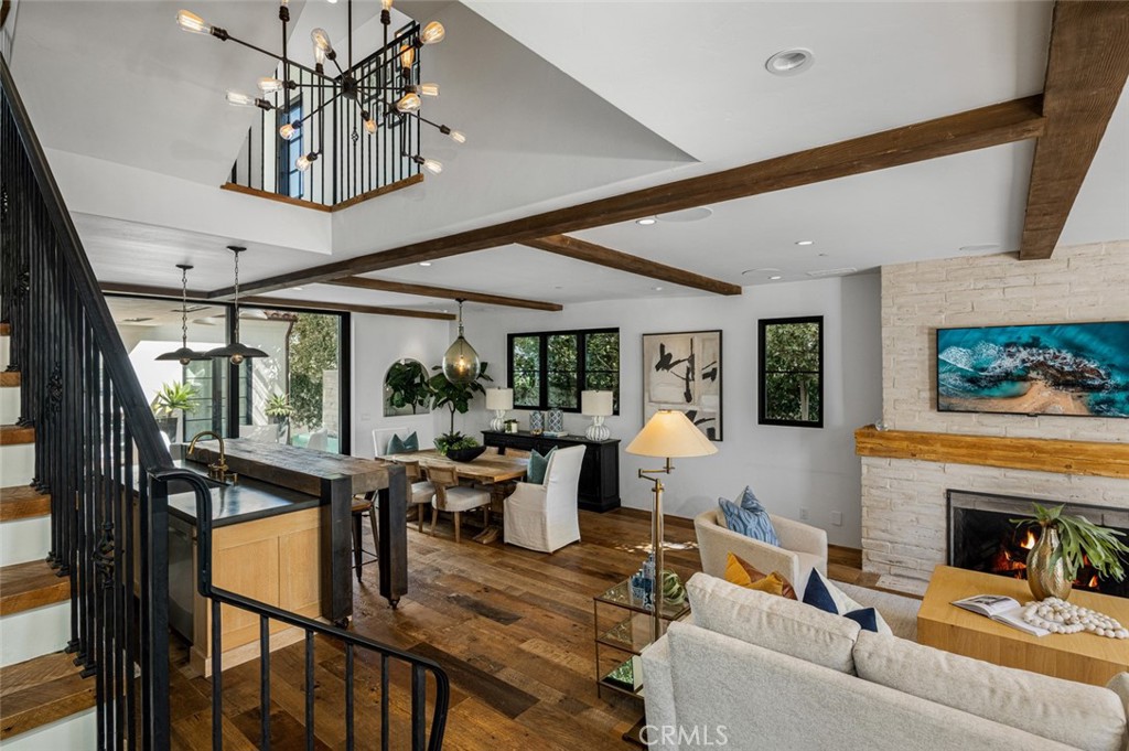 Corona del Mar North of PCH (CNHW) - Residential