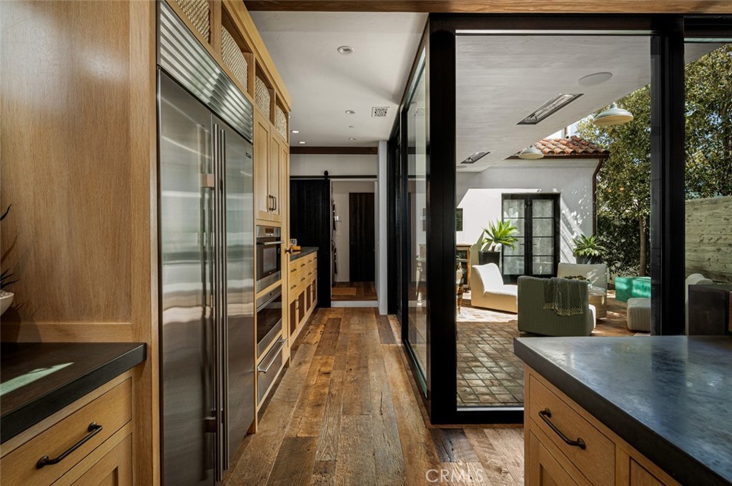 Corona del Mar North of PCH (CNHW) - Residential